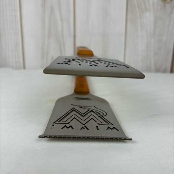 Sportula MLB Miami Marlins Grill A Tongs Cutout Logo Wood Handle Grilling Tongs - Picture 8 of 10
